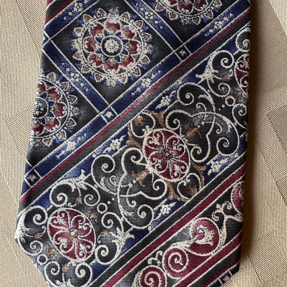 100% Silk Bill Blass Elegant Multicolor Patterned Men's Tie‎ - Picture 2 of 6